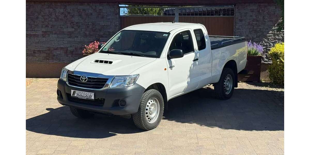 Toyota Hilux 117.800 km 19.900 &euro; Salzatal OT Höhnstedt 06198