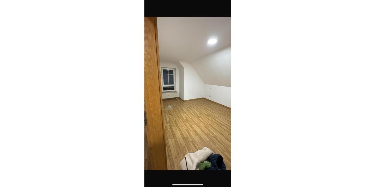 Dachgeschoßwohnung Landsberg - 2 Zimmer, 35 m&sup2;, 470&euro; | Angebot:26194501