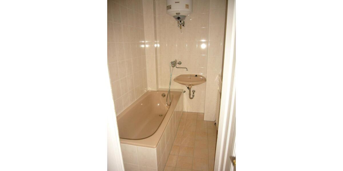 Erdgeschoßwohnung Halle (Saale) Damaschkestraße - 3 Zimmer, 49 m&sup2;, 310&euro; | Angebot:27566813