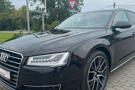 Audi A8 120.021 km 34.999 € Schkopau 06258