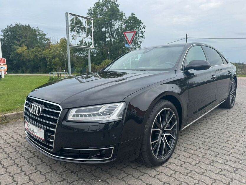 Audi A8 120.021 km 34.999 € Schkopau 06258