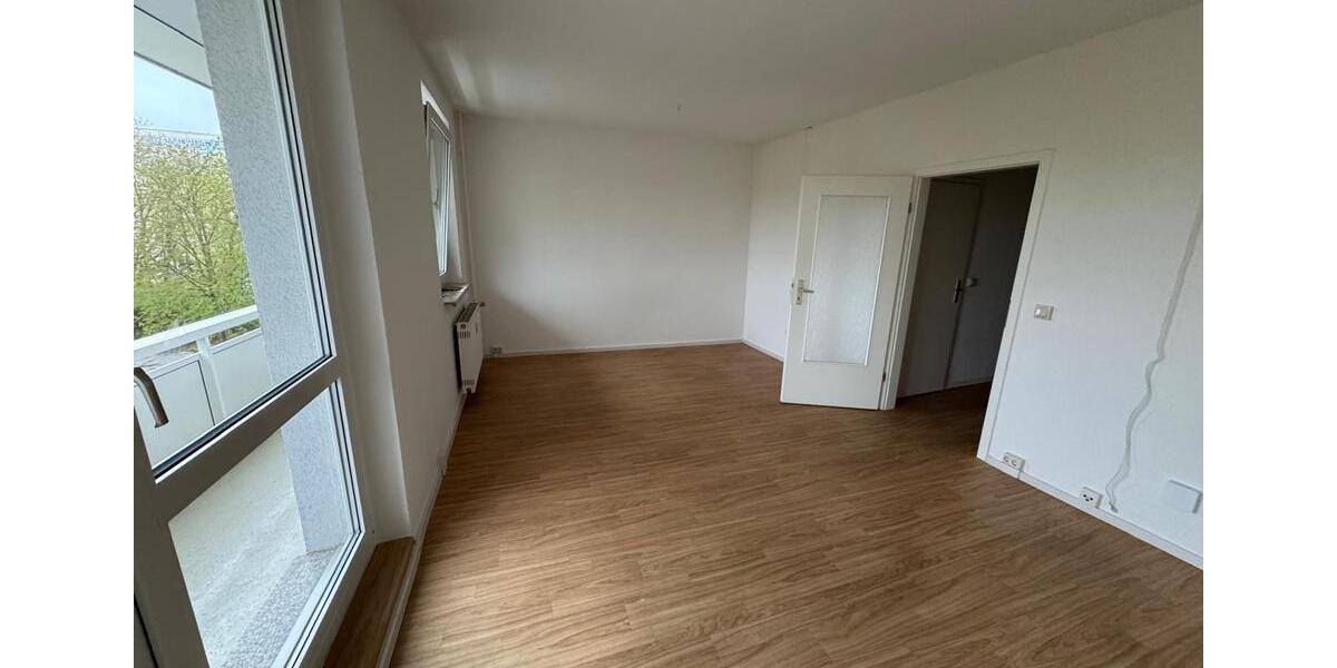 Etagenwohnung Halle (Saale) Halle-Neustadt - 2 Zimmer, 59 m&sup2;, 526&euro; | Angebot:26325712