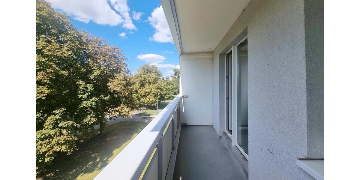 Etagenwohnung Halle (Saale) Halle-Neustadt - 4 Zimmer, 73 m&sup2;, 483&euro; | Angebot:25367633