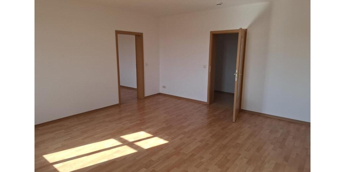 Etagenwohnung Bad Lauchstädt - 2.5 Zimmer, 64 m&sup2;, 416&euro; | Angebot:25874922