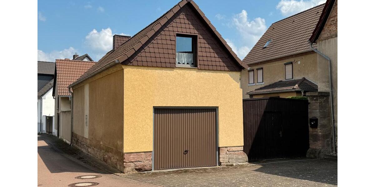 Einfamilienhaus Querfurt - 10 Zimmer, 196 m&sup2;, 200.000&euro; | Angebot:26075362