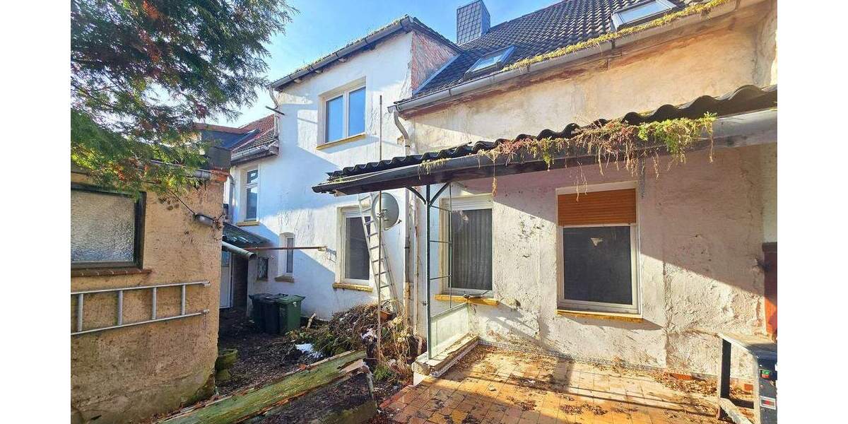 Reihenmittelhaus Köthen (Anhalt) Köthen - 7 Zimmer, 180 m&sup2;, 25.000&euro; | Angebot:25209942
