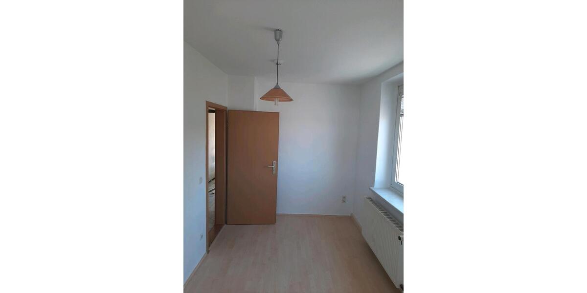 Etagenwohnung Südliches Anhalt - 3 Zimmer, 67 m&sup2;, 83.000&euro; | Angebot:26986950