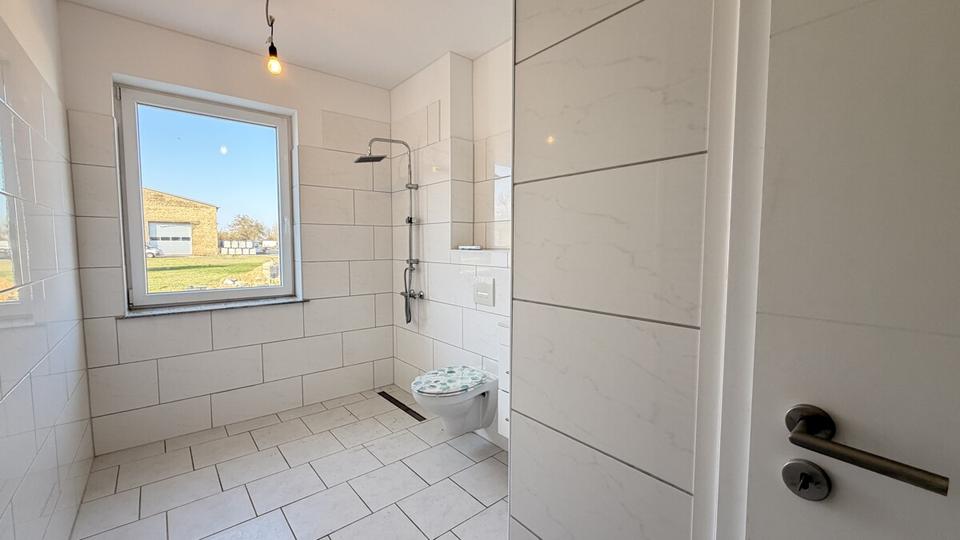 Erdgeschoßwohnung Leuna - 4 Zimmer, 82 m&sup2;, 800&euro; | Angebot:26367179