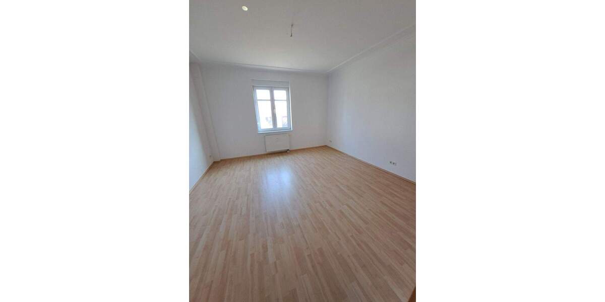 Etagenwohnung Leuna - 3 Zimmer, 95 m&sup2;, 180.000&euro; | Angebot:25471766