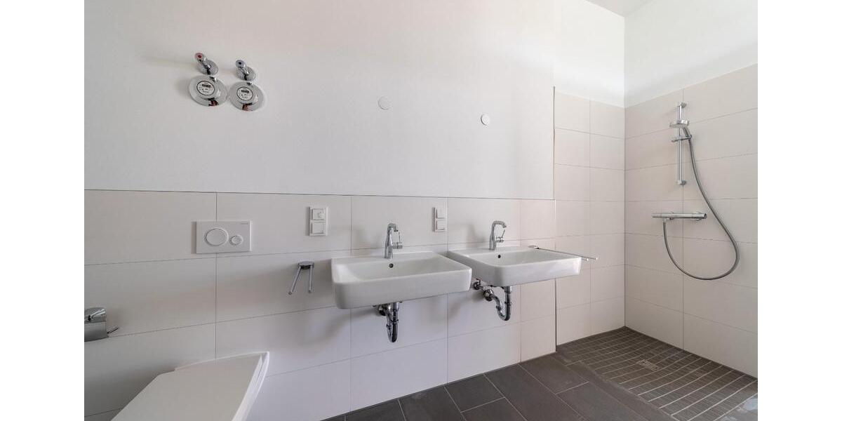 Etagenwohnung Halle (Saale) Büschdorf - 2.5 Zimmer, 63 m&sup2;, 696&euro; | Angebot:26138126