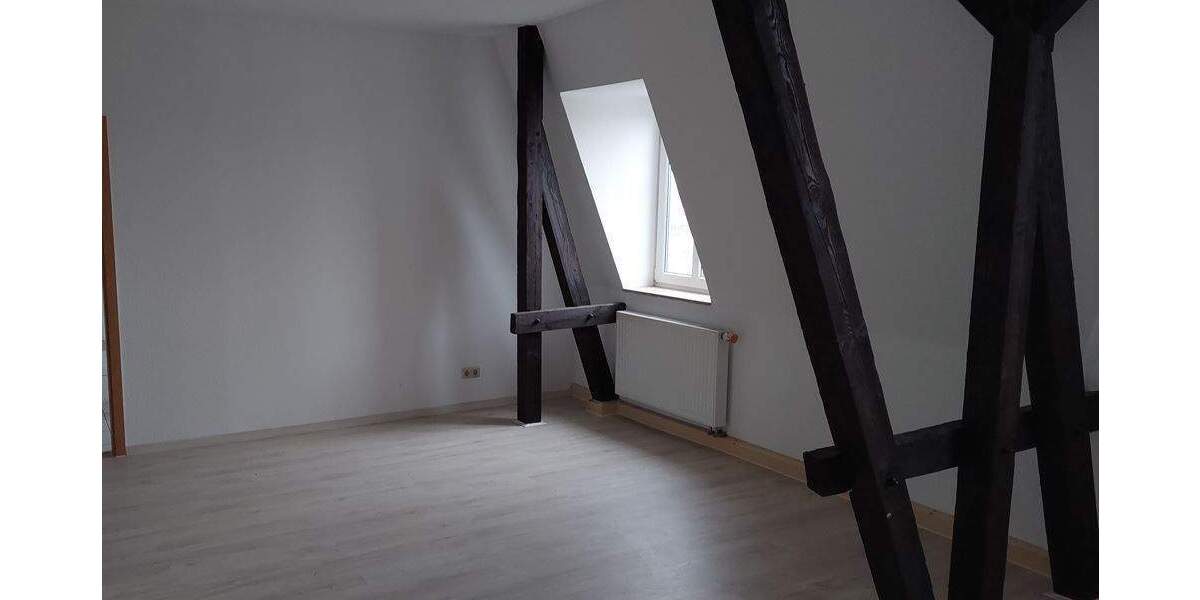 Zimmer Halle (Saale) Damaschkestraße - 3 Zimmer, 94 m&sup2;, 685&euro; | Angebot:26105672