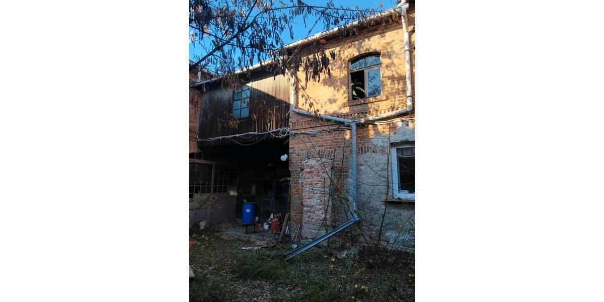 Einfamilienhaus Südliches Anhalt - 8 Zimmer, 340 m&sup2;, 53.000&euro; | Angebot:25342553