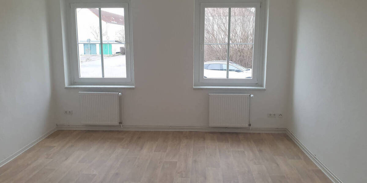 Etagenwohnung Braunsbedra - 3 Zimmer, 57 m&sup2;, 433&euro; | Angebot:26777831