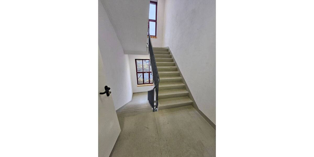 Gewerbeobjekt Halle Lutherplatz - 7 Zimmer, 908 m&sup2;, 9.536&euro; | Angebot:26029558