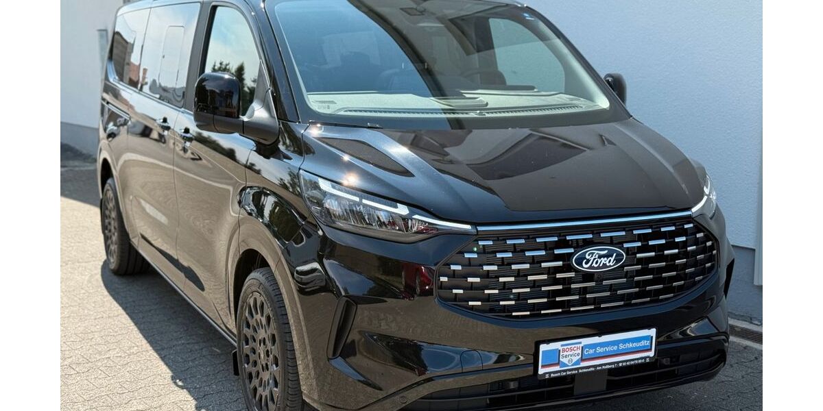 Ford Tourneo Custom 5.000 km 70.899 € Schkeuditz 04435