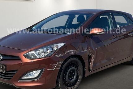 Hyundai i30 68.056 km 5.999 &euro; Brehna 06796