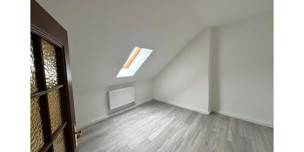 Mehrfamilienhaus, Wohnhaus Merseburg - 6 Zimmer, 150 m&sup2;, 230.000&euro; | Angebot:25351871