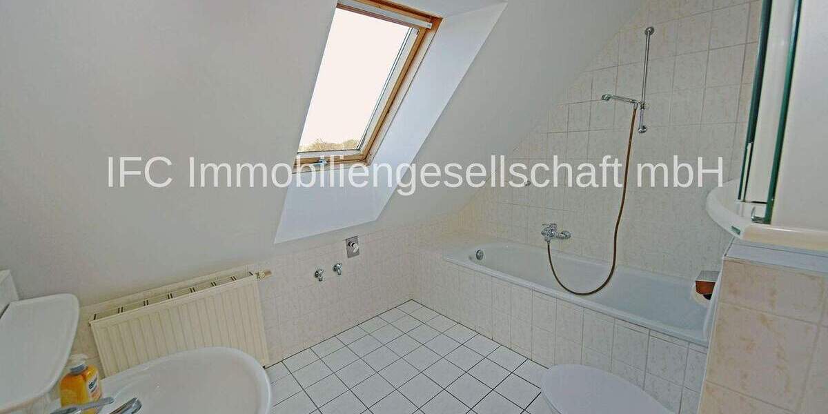 Etagenwohnung Bitterfeld-Wolfen Bitterfeld - 3 Zimmer, 67 m&sup2;, 125.000&euro; | Angebot:25156429