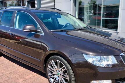 Skoda Superb 198.151 km 6.999 &euro; Halle/Saale 06118
