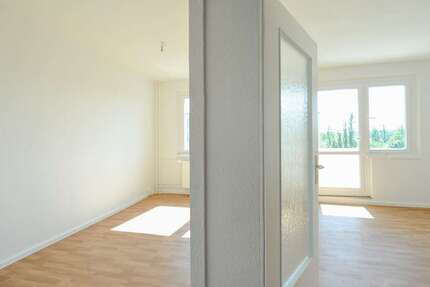 Wohnung zum Mieten in Halle 403 € 65.4 m² 4 zimmer