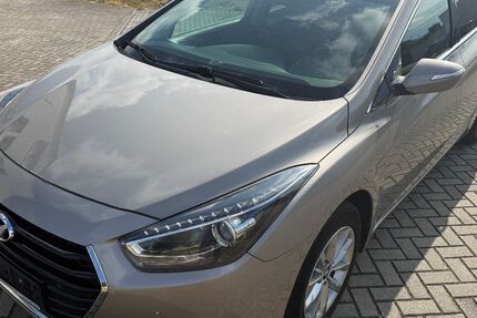 Hyundai i40 128.500 km 8.399 &euro; Bitterfeld 06749
