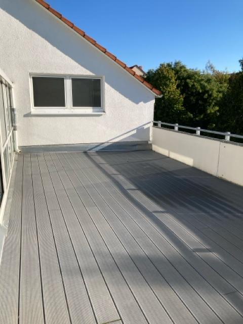2 Zimmer Wohnung mit großer Dachterrasse zimmer