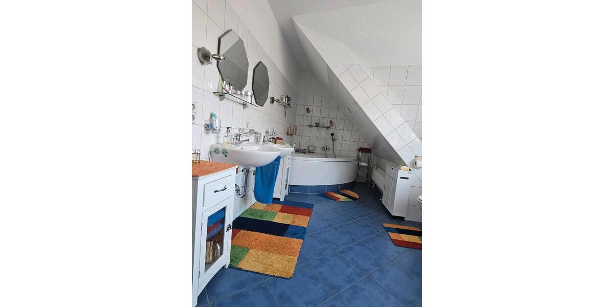 Mehrfamilienhaus, Wohnhaus Bad Lauchstädt - 7 Zimmer, 225 m&sup2;, 370.000&euro; | Angebot:25990111