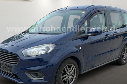 Ford Tourneo Courier 30.514 km 8.499 &euro; Brehna 06796