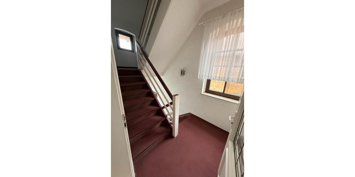 Einfamilienhaus Delitzsch - 5 Zimmer, 190 m&sup2;, 1.900&euro; | Angebot:25293807