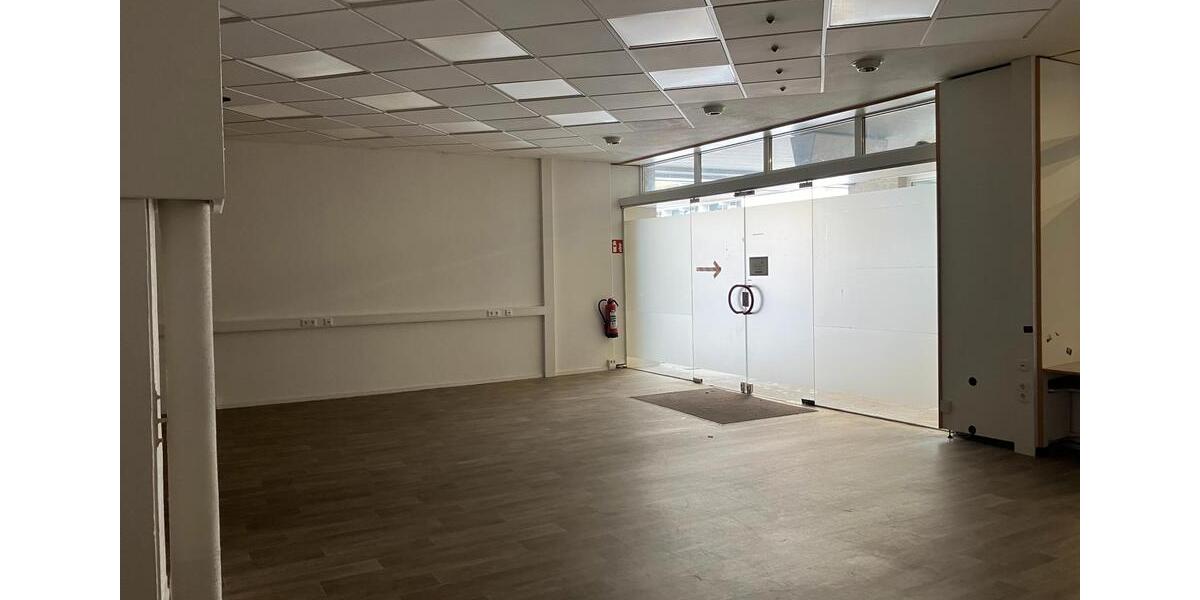 Gewerbeobjekt Halle (Saale) Halle-Neustadt - 995&euro; | Angebot:25898352