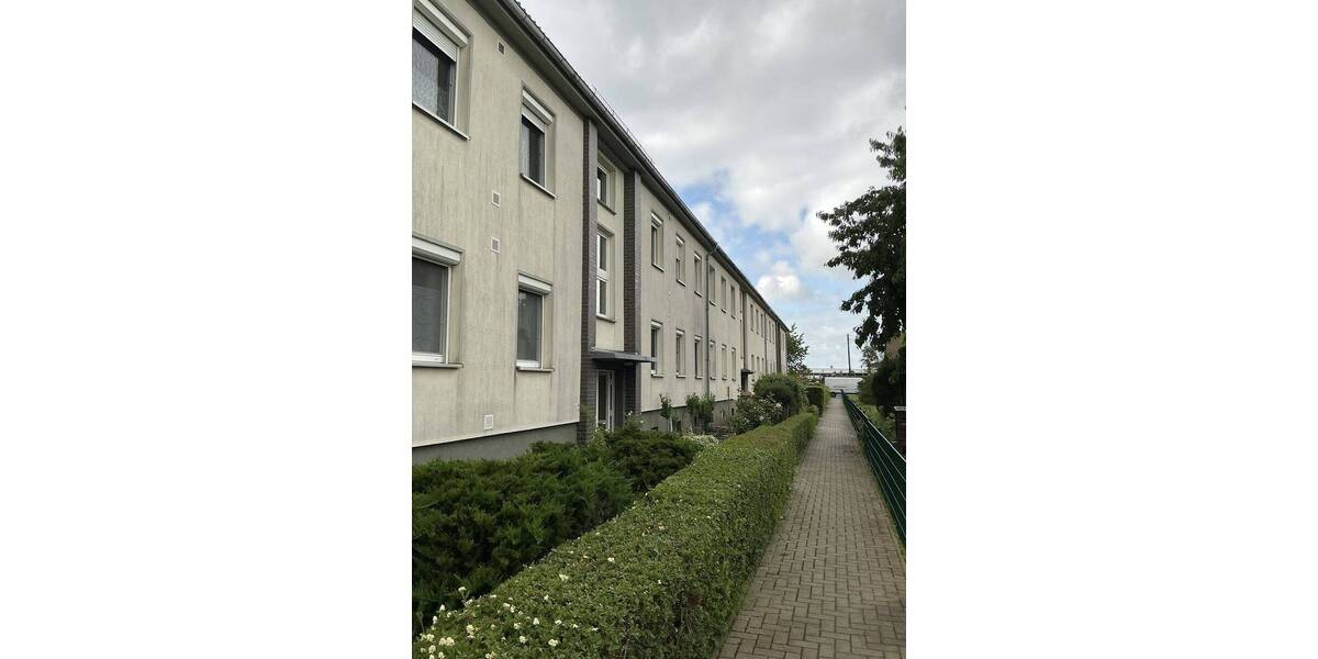 Etagenwohnung Bitterfeld-Wolfen Wolfen - 3 Zimmer, 65 m&sup2;, 35.000&euro; | Angebot:25802521