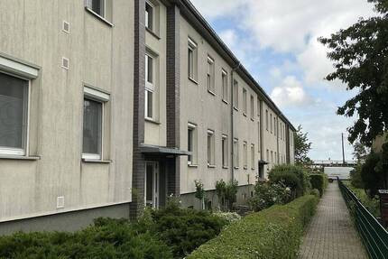 Wohnung Bitterfeld-Wolfen Wolfen - 3 Zimmer, 65 m&sup2;, 35.000&euro; | Angebot:25802521