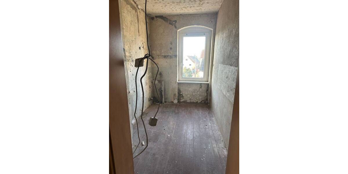 Mehrfamilienhaus, Wohnhaus Petersberg OT Gutenberg Gutenberg - 1 Zimmer, 240 m&sup2;, 120.000&euro; | Angebot:25773618