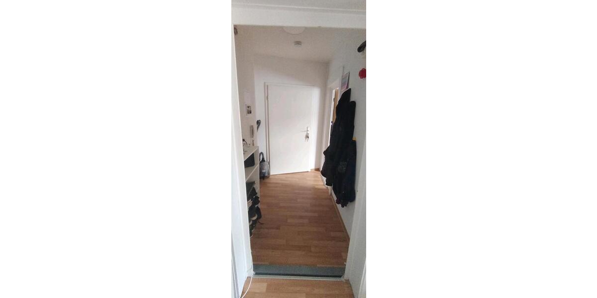 Dachgeschoßwohnung Halle (Saale) Damaschkestraße - 2 Zimmer, 39 m&sup2;, 487&euro; | Angebot:26265055