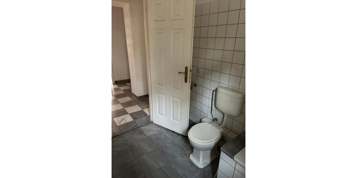 Etagenwohnung Halle (Saale) Damaschkestraße - 2 Zimmer, 64 m&sup2;, 159.000&euro; | Angebot:24178638