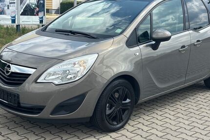 Opel Meriva 149.998 km 3.750 &euro; Halle/Saale 06126
