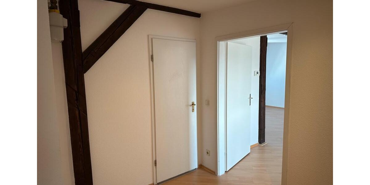 Dachgeschoßwohnung Halle (Saale) Damaschkestraße - 2 Zimmer, 79 m&sup2;, 753&euro; | Angebot:26326586