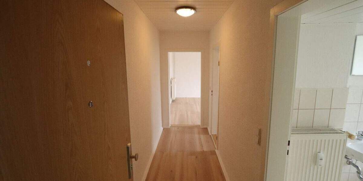 Etagenwohnung Seegebiet Mansfelder Land Röblingen am See - 2 Zimmer, 47 m&sup2;, 315&euro; | Angebot:25097272