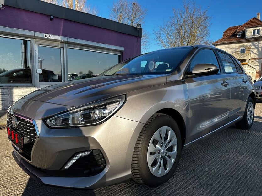 Hyundai i30 96.000 km 12.990 € Kabelsketal OT Gröbers 06184