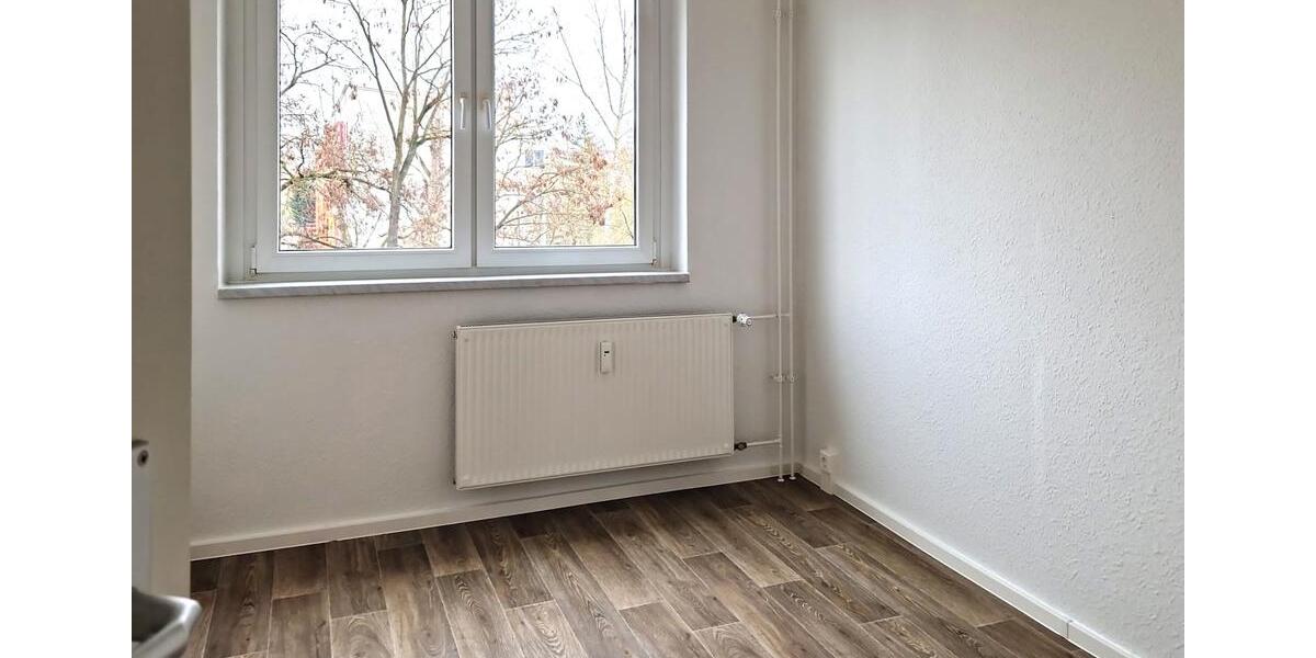 Etagenwohnung Halle (Saale) Halle-Neustadt - 4 Zimmer, 73 m&sup2;, 483&euro; | Angebot:25367633