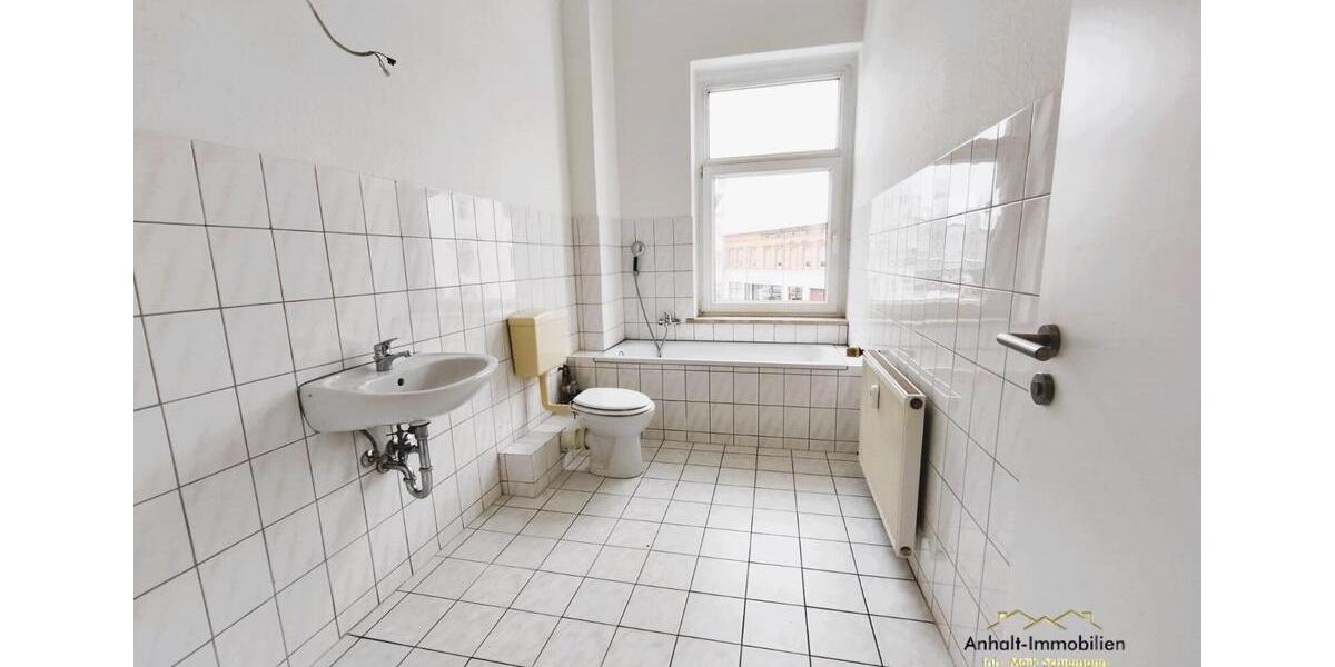 Etagenwohnung Bitterfeld-Wolfen Bitterfeld - 1 Zimmer, 52 m&sup2;, 365&euro; | Angebot:23847464