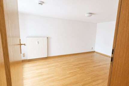 Wohnung Halle (Saale) Am Wasserturm/Thaerviertel - 1 Zimmer, 40 m&sup2;, 340&euro; | Angebot:27031743