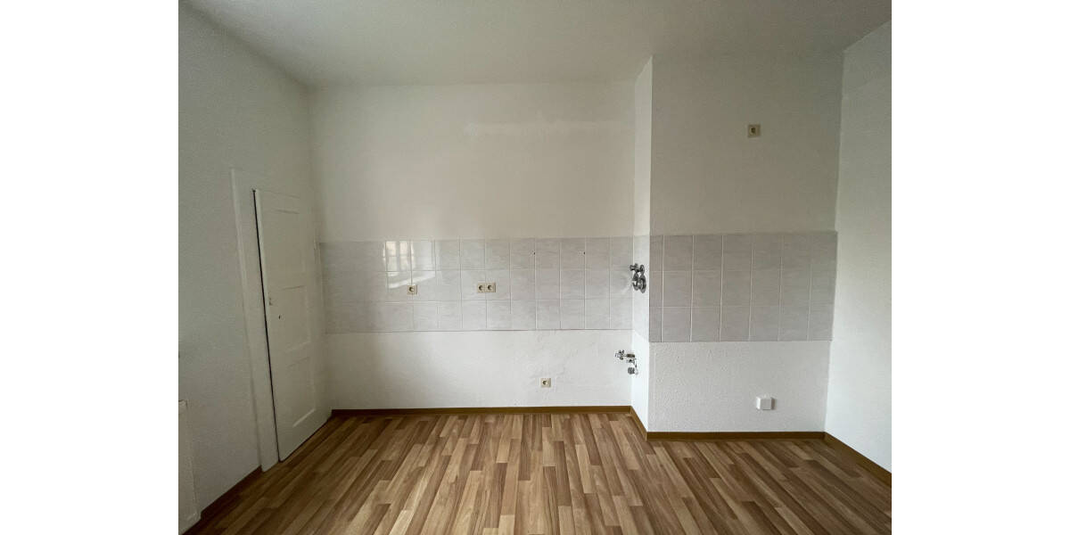 Etagenwohnung Halle Damaschkestraße - 2 Zimmer, 50 m&sup2;, 390&euro; | Angebot:26257235
