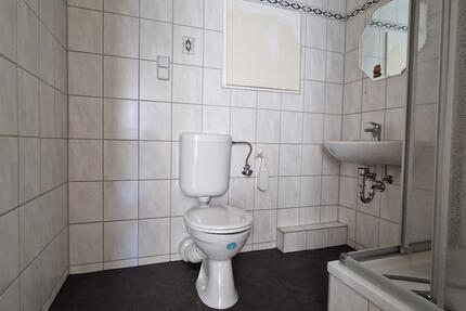 Attraktive Wohnung im Erdgeschoss mit Duschbad – sofort bezugsfrei ! zimmer