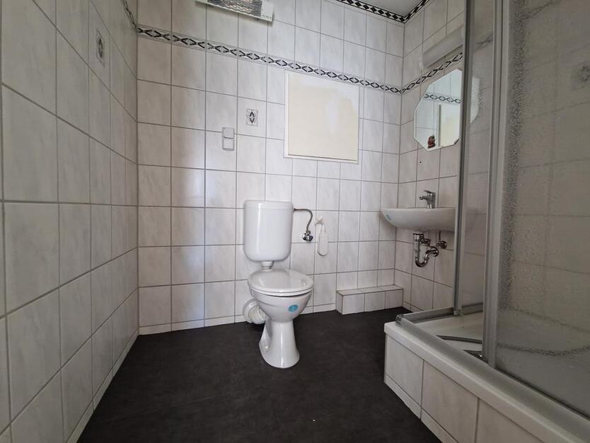 Attraktive Wohnung im Erdgeschoss mit Duschbad – sofort bezugsfrei ! zimmer