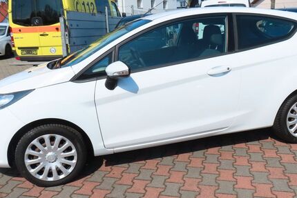 Ford Fiesta 156.160 km 2.990 &euro; Sandersdorf-Brehna 06796