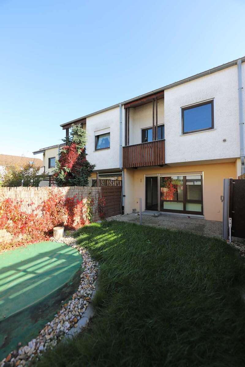 Reihenmittelhaus mit Garten in ruhiger Lage – ideal für Familien 5 zimmer