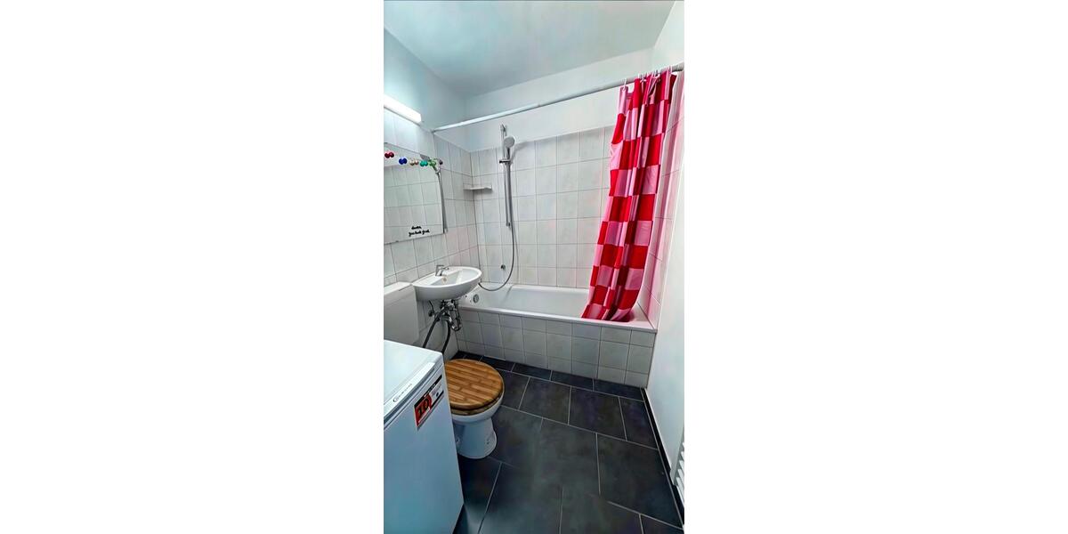 Etagenwohnung Halle (Saale) Damaschkestraße - 3 Zimmer, 55 m&sup2;, 470&euro; | Angebot:27627524