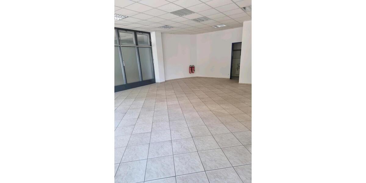 Gewerbeobjekt Merseburg - 450&euro; | Angebot:24850842