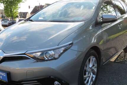 Toyota Auris 51.000 km 13.440 &euro; Halle 06116